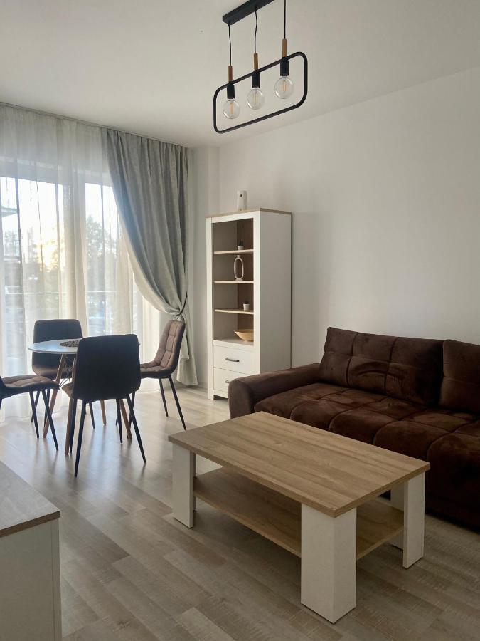 Divany Apartaments - Coresi Mall Brasov Exterior photo