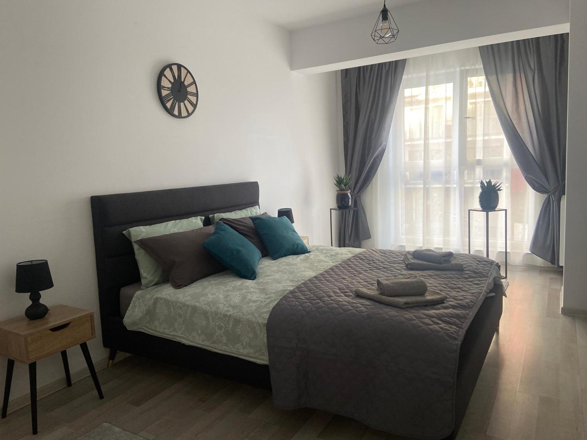 Divany Apartaments - Coresi Mall Brasov Exterior photo