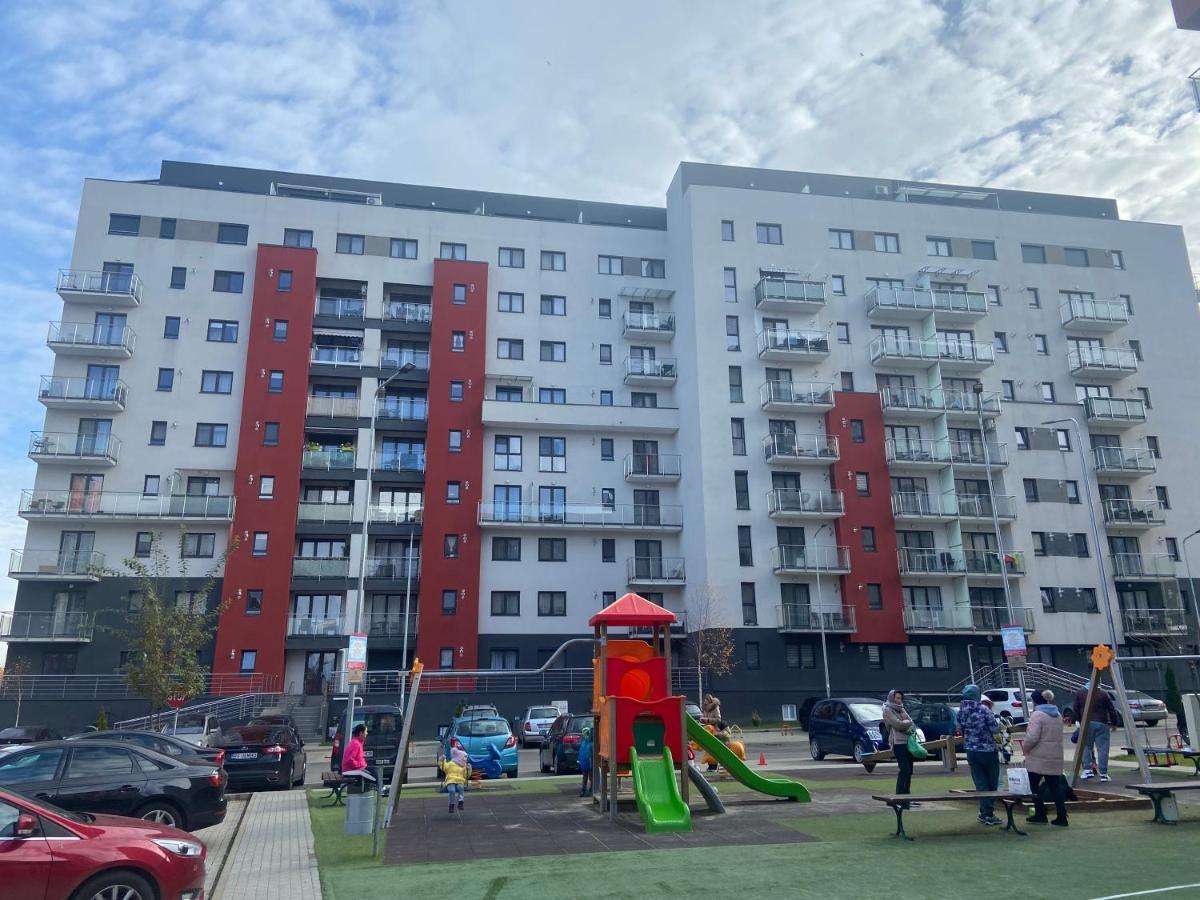Divany Apartaments - Coresi Mall Brasov Exterior photo